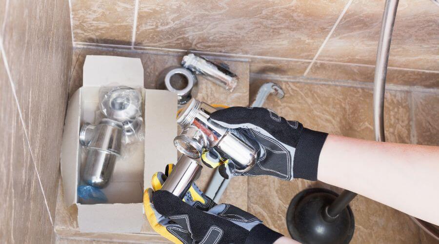 Professional gutter cleaning in Camden, SC